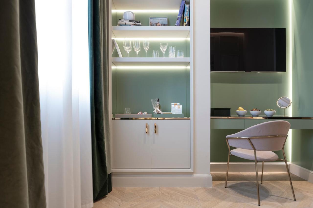 Hotel La Gemma Φλωρεντία Εξωτερικό φωτογραφία A room at the hotel